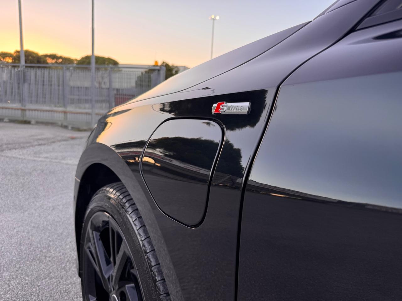 Audi A3 SPB 45 TFSI e S tronic line edition Identity Black