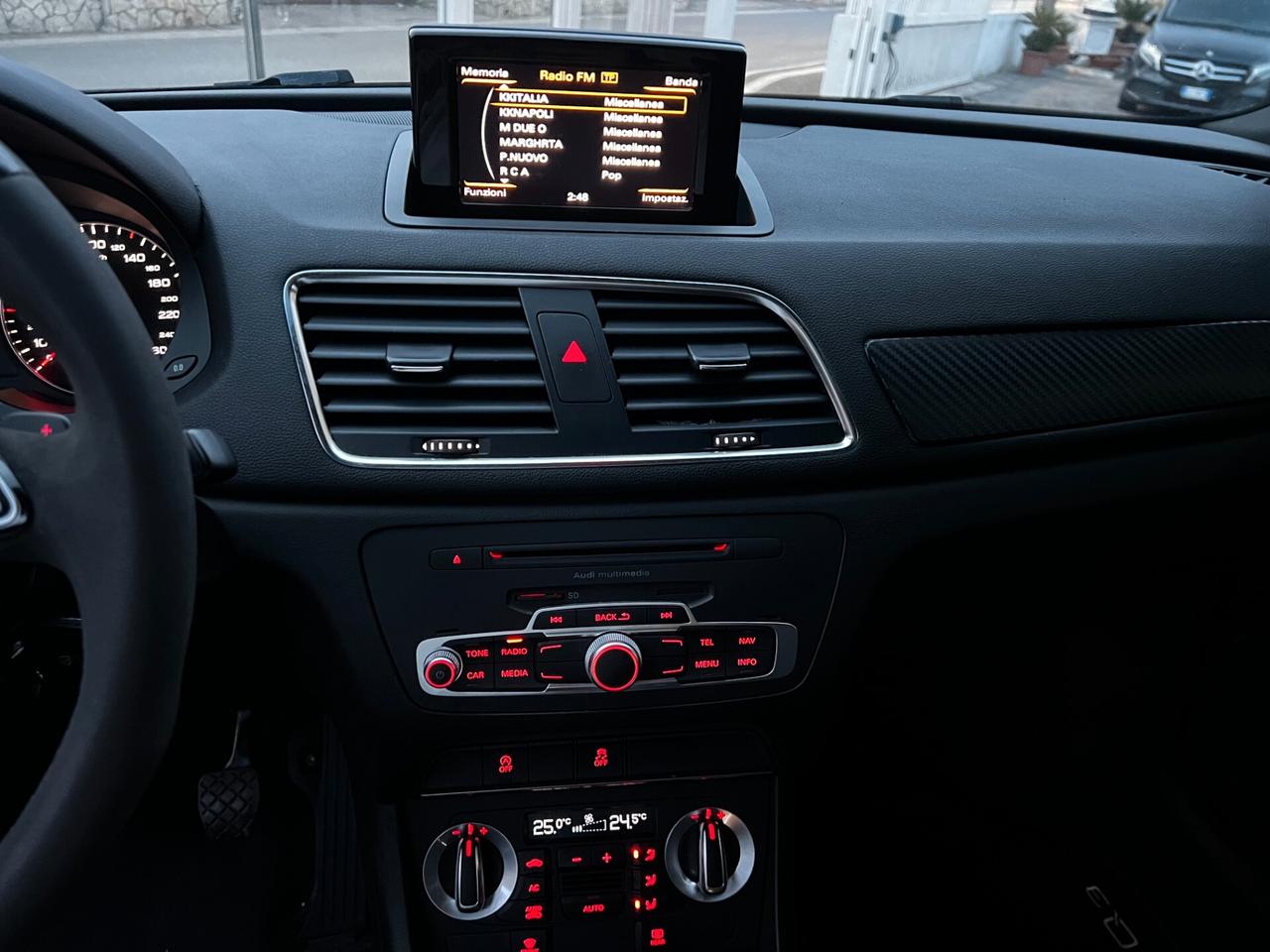Audi Q3 2.0 TDI 140 CV -2012-TETTO