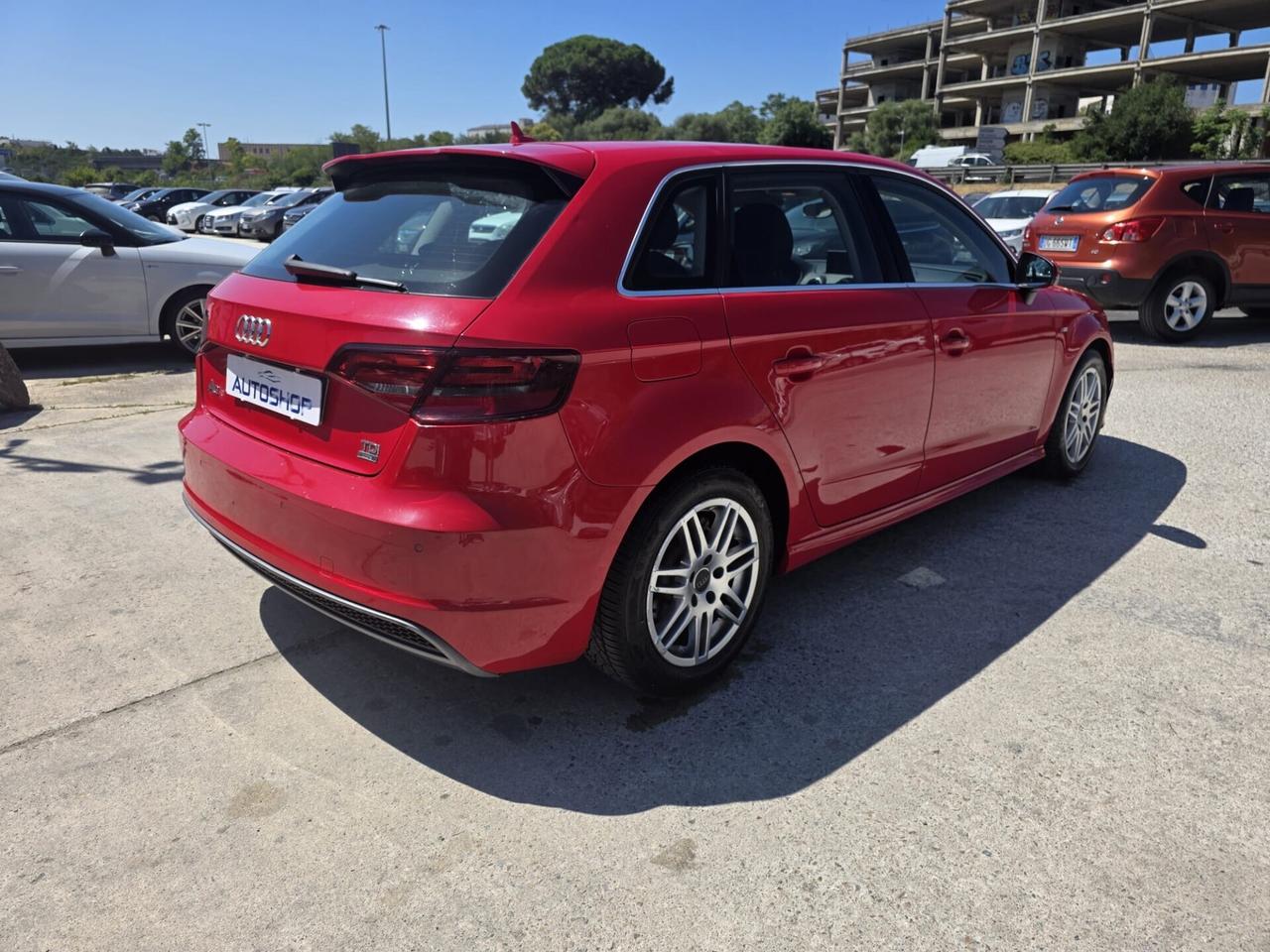 Audi A3 SPB 1.6 TDI ultra Attraction