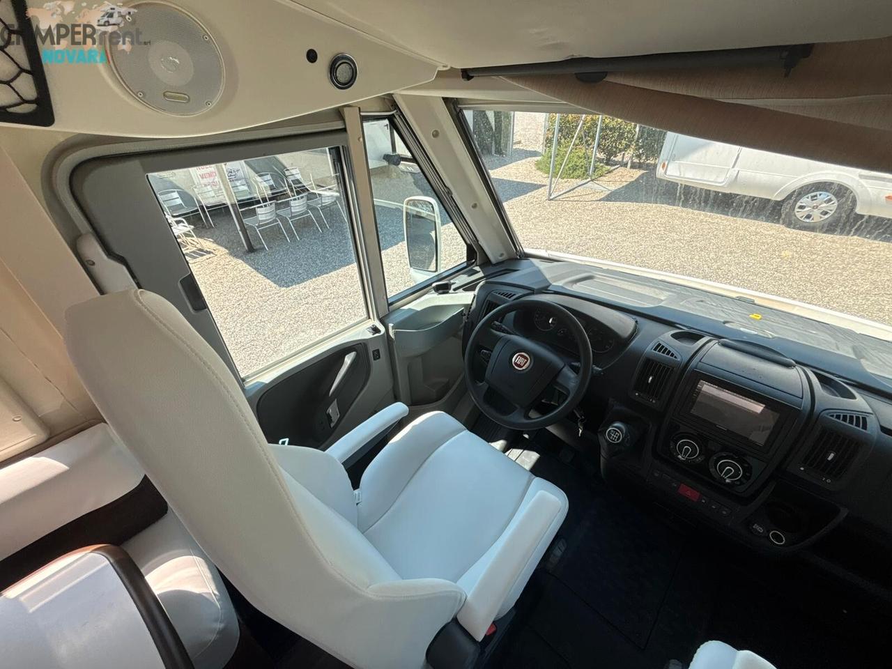 ELNAGH MAGNUM 81G - motorhome con letto nautico in coda e maxi garage
