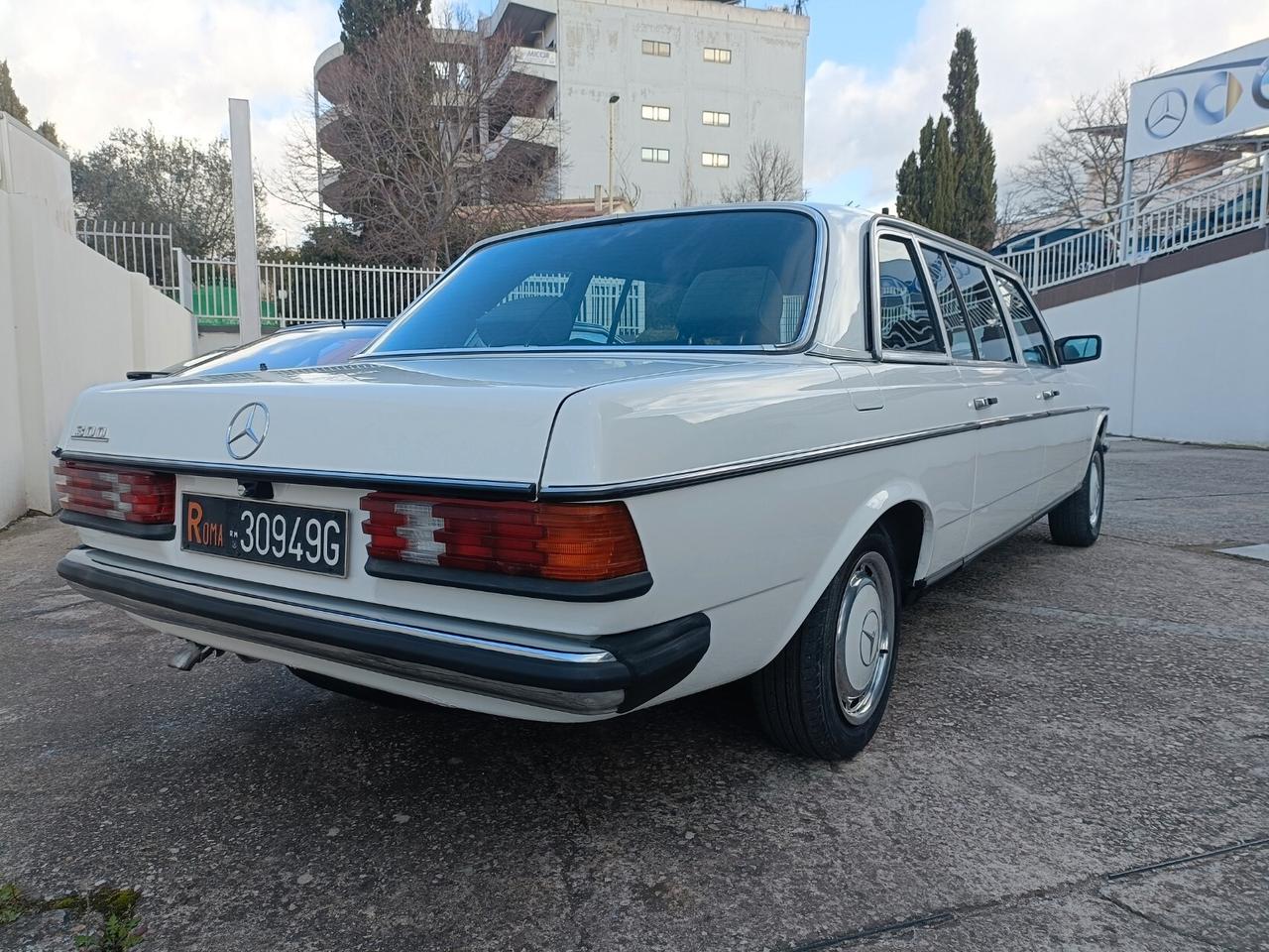 Mercedes-benz 300 Mercedes 300 d lang limousine