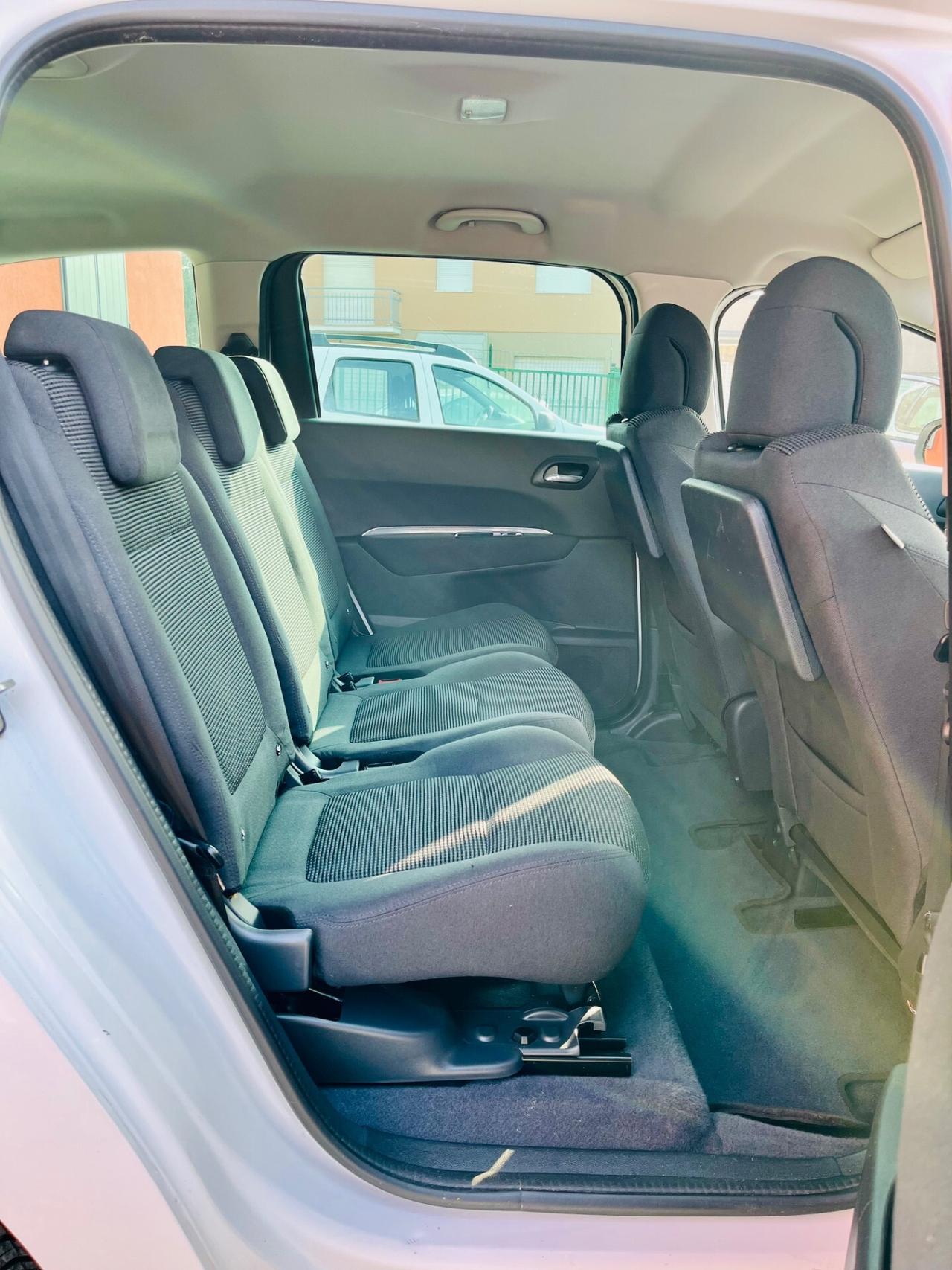 Peugeot 5008 BlueHDi 120 S&S Allure