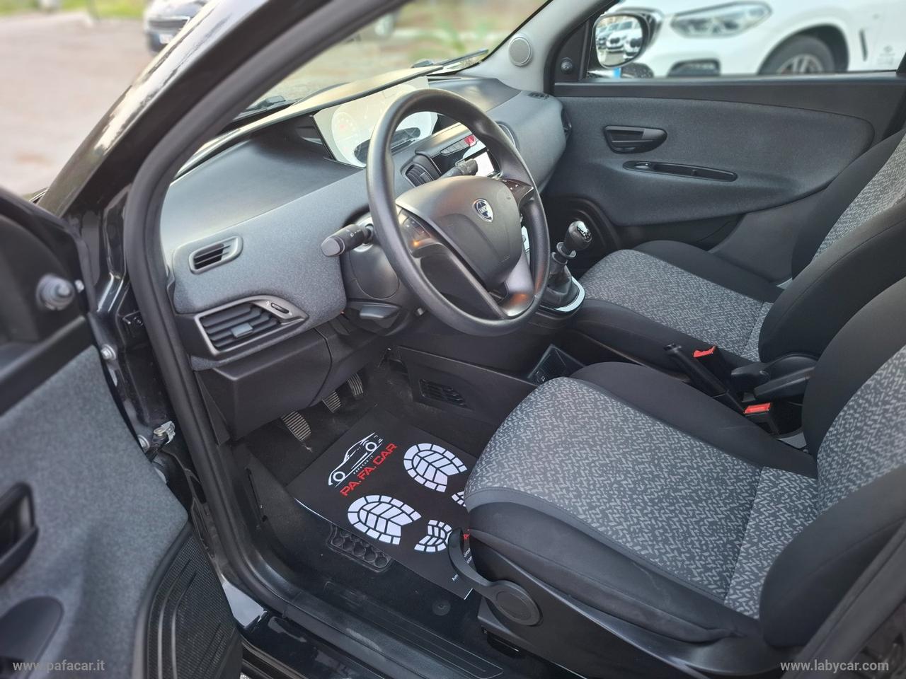 LANCIA Ypsilon 1.0 FireFly 5p.S&S Hybrid Silver