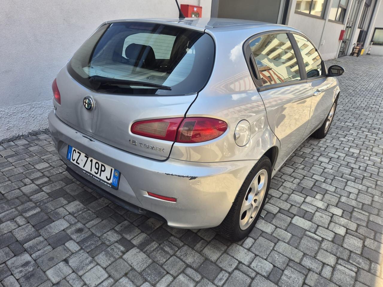 Alfa Romeo 147 1.6 16V TS (105) 5 porte