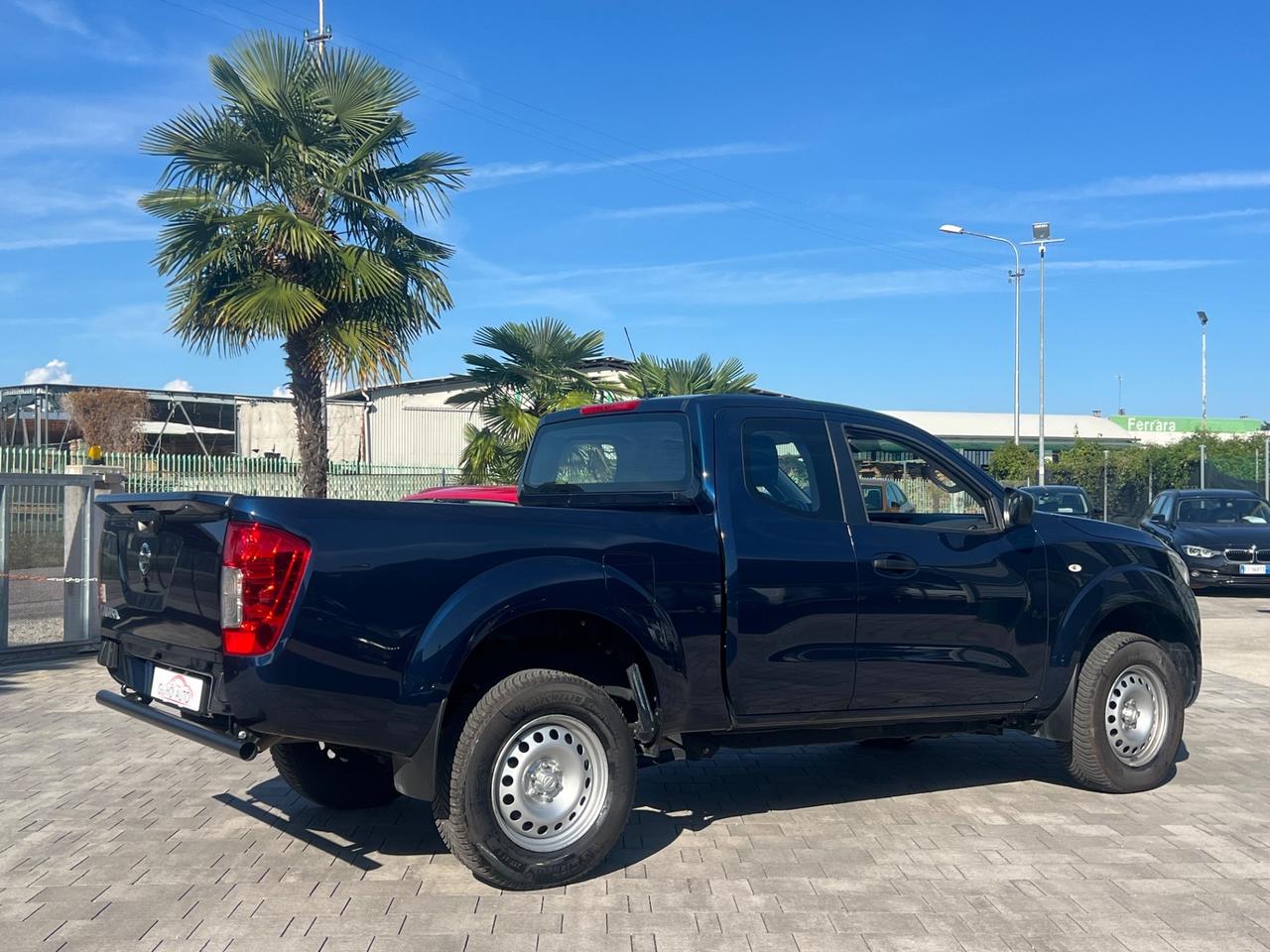 Nissan Navara 2.3 dCi 4WD King Cab Visia