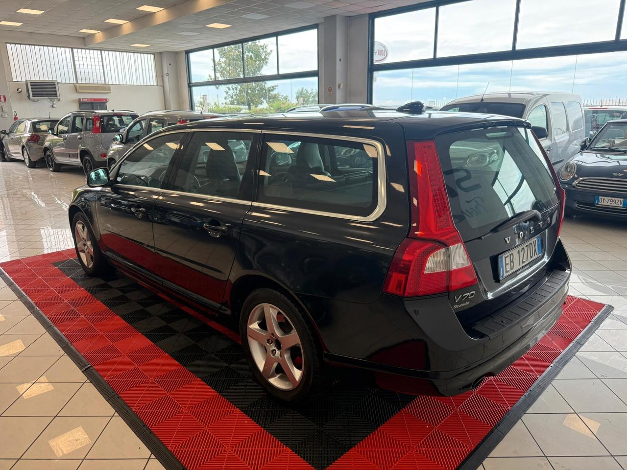 Volvo V70 2.4 D5 Geartronic Summum