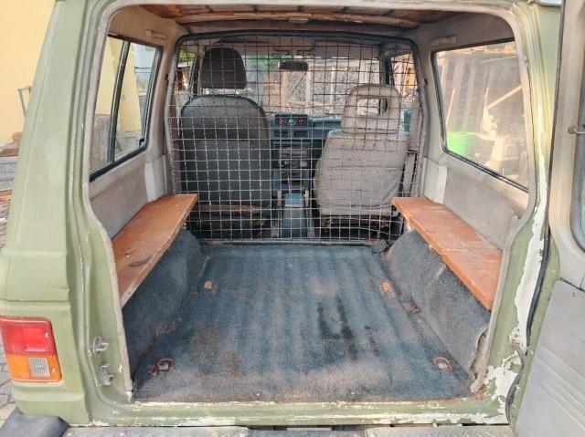 Mitsubishi Pajero Pajero 2.4 td Base Metal Top