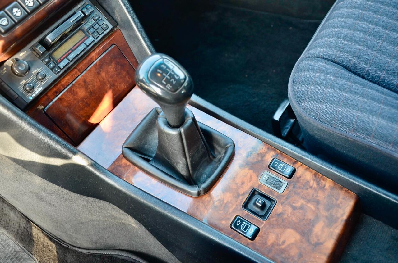 MERCEDES 200 TE 122cv STATION WAGON , ASI , CONVERVATA , CERCHI DA 15″ , APPENA TAGLIANDATA , PERMUTE