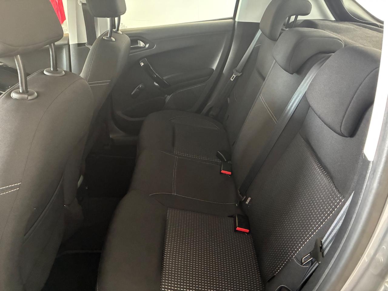 Peugeot 208 1.2 PureTech 82 5 porte Allure