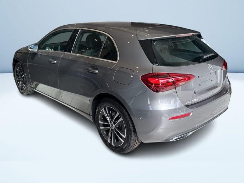 Mercedes-Benz Classe A A 250 e Plug-in hybrid Automatic Advanced Progressive