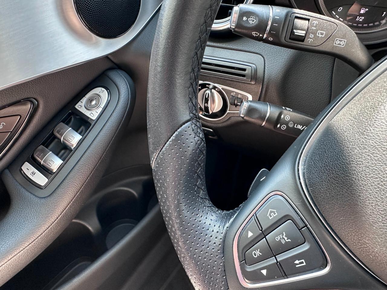 MERCEDES GLC 220d 4MATIC AUTOMATICA! EURO6b! NAVI!