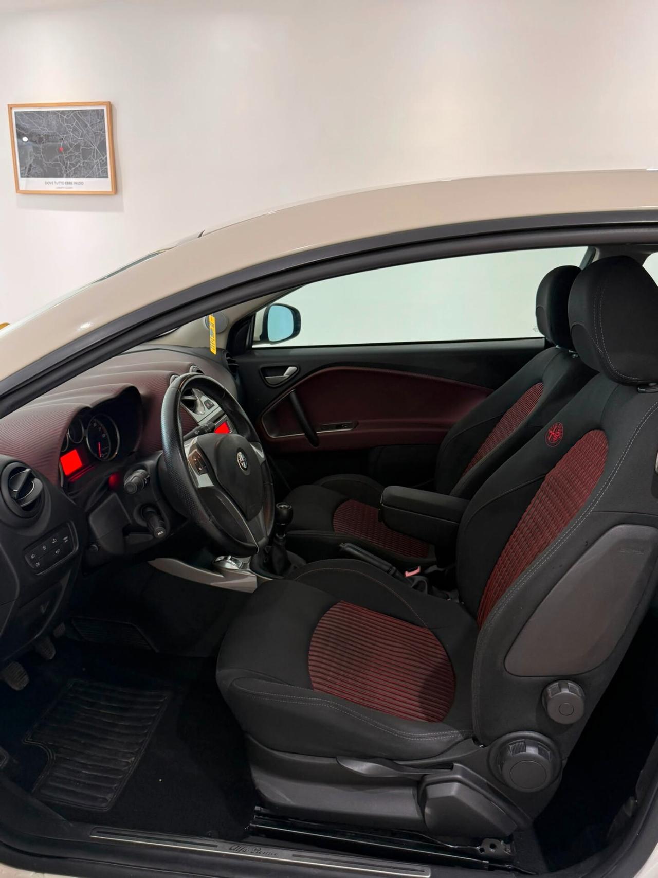 Alfa Romeo MiTo 1.4 T 155 CV Distinctive Sport Pack