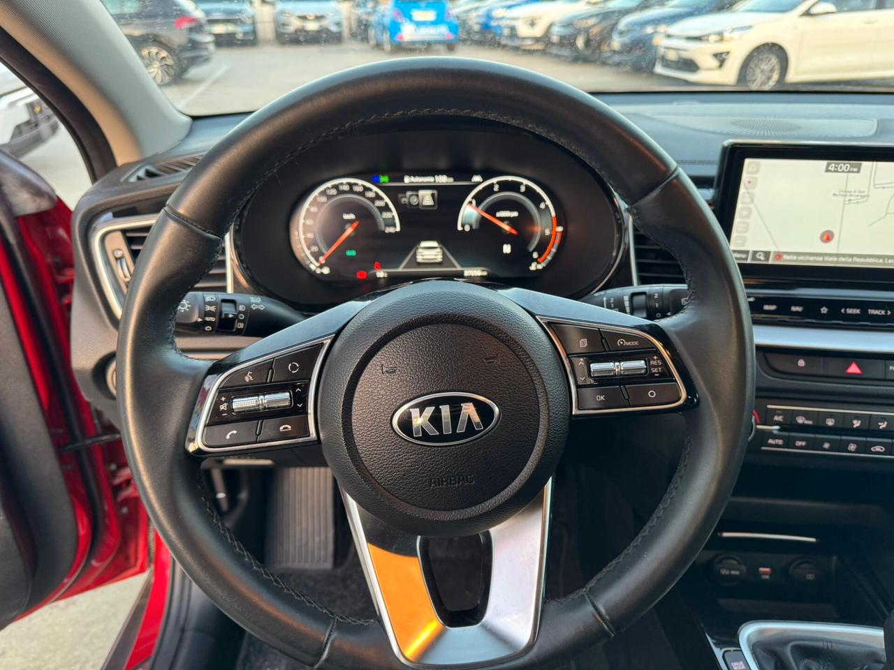 KIA XCEED 1.6 DIESEL MHEV STYLE RETROCAMERA