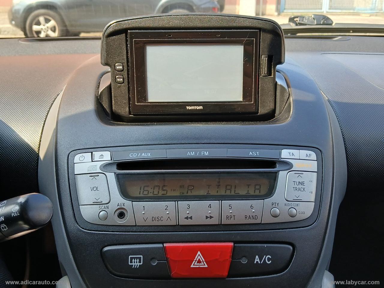 TOYOTA Aygo 1.0 VVT-i 5p. Connect