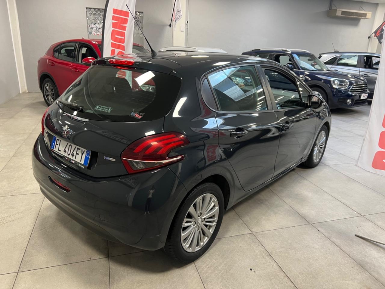 Peugeot 208 PureTech 82 5p. GPL Active Ok Neopatentati