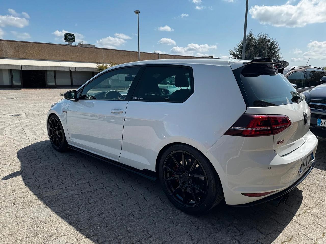 Volkswagen Golf GTI Performance 2.0 TSI DSG 3p. BlueMotion Technology