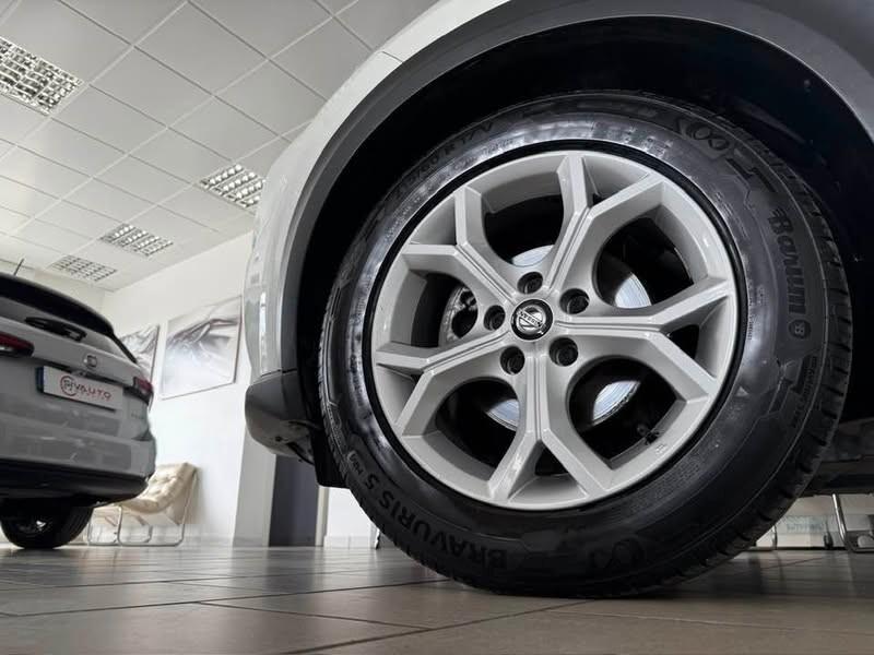 Nissan Juke 1.0 DIG-T 114 CV N-Connecta