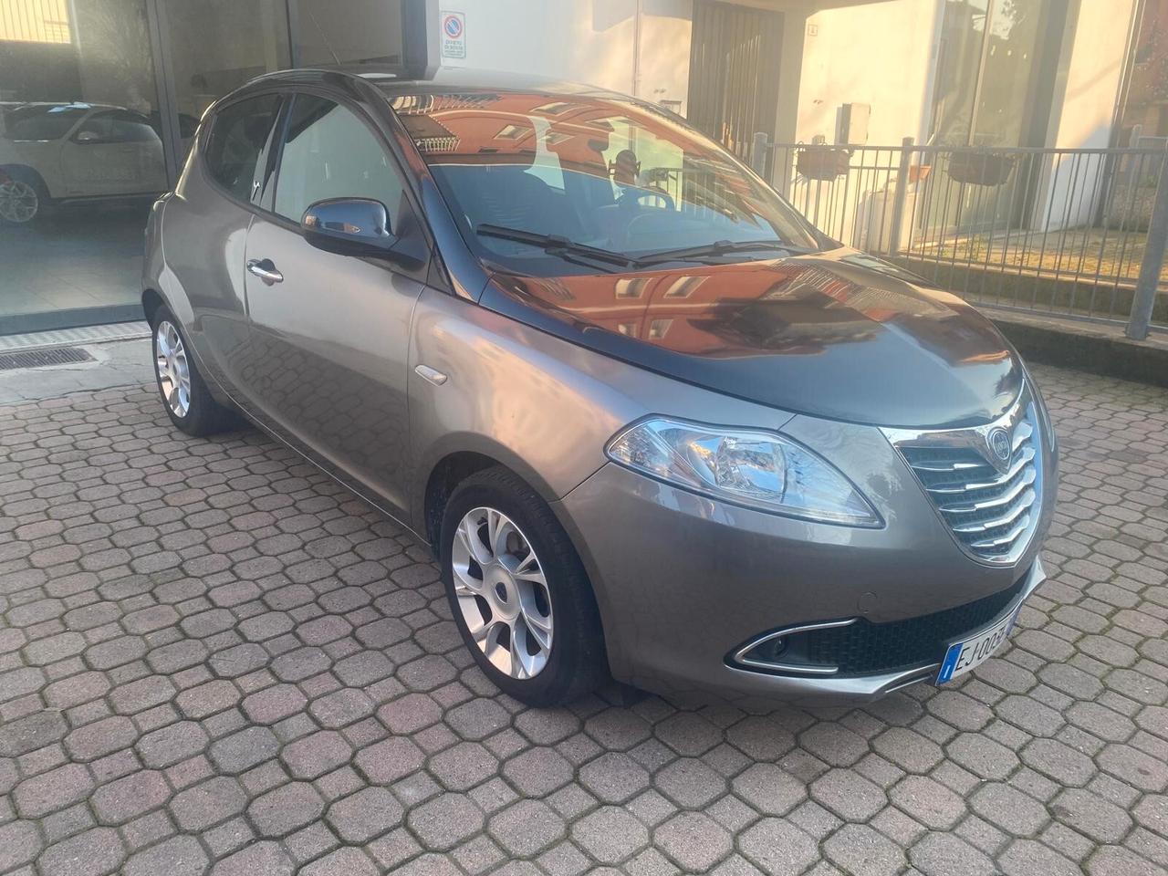 Lancia Ypsilon 0.9 TwinAir 85 CV 120.000KM