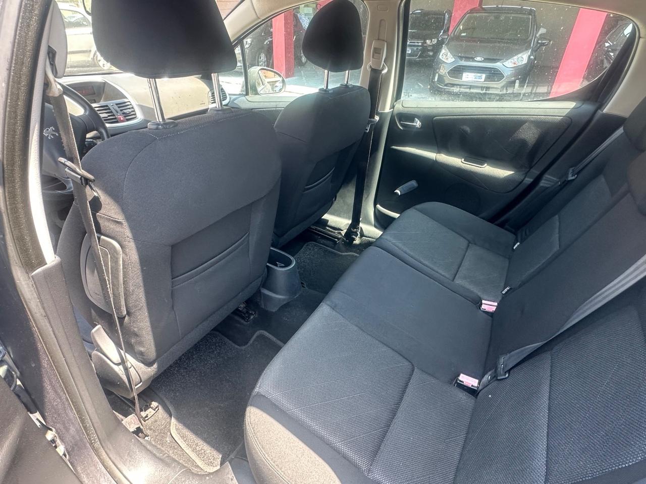 Peugeot 207 1.6 VTi 120CV 5p. XS