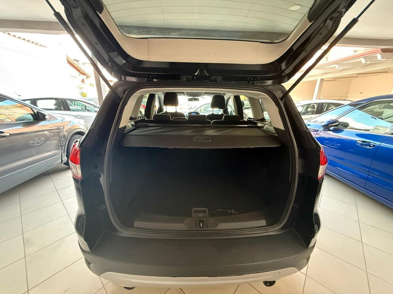 FORD KUGA 2.0 DIESEL 4x4 DEL NORD ITA 2013