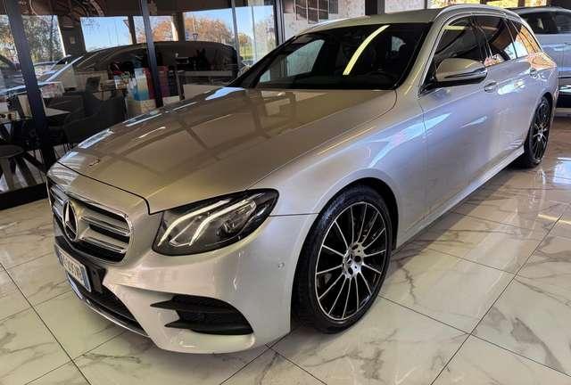 Mercedes-Benz E 220 Premium+LedColorati+Pelle+Tagliandi certificati
