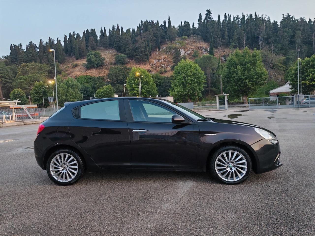 Alfa Romeo Giulietta 1.6 JTDm-2 105 CV Exclusive
