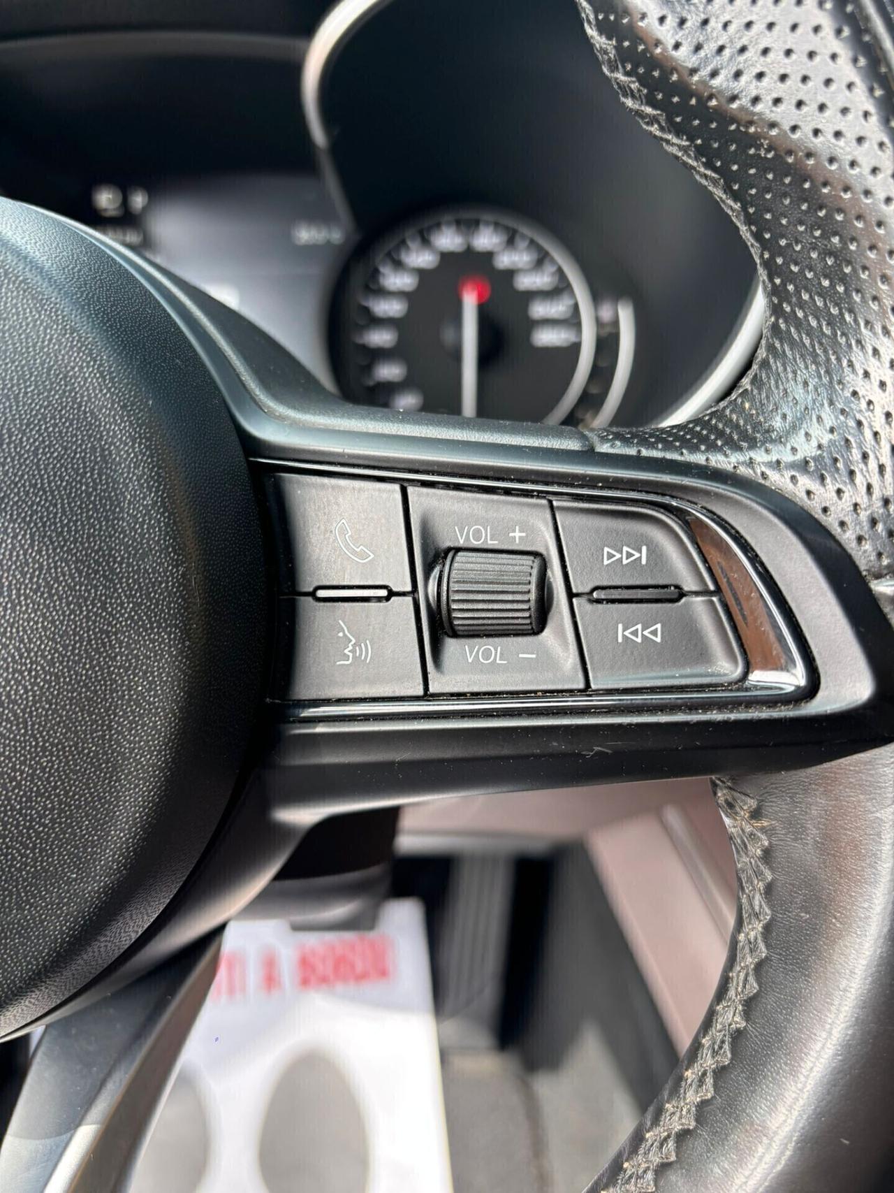 Alfa Romeo Stelvio 2.2 Turbodiesel 190 CV AT8 Q4 super.-