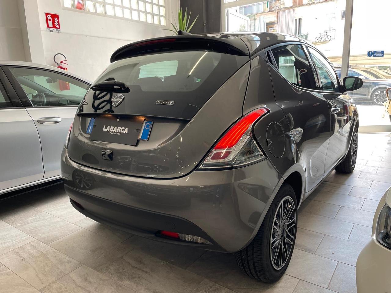 Lancia Ypsilon 1.0 FireFly 5 porte S&S Hybryd Gold