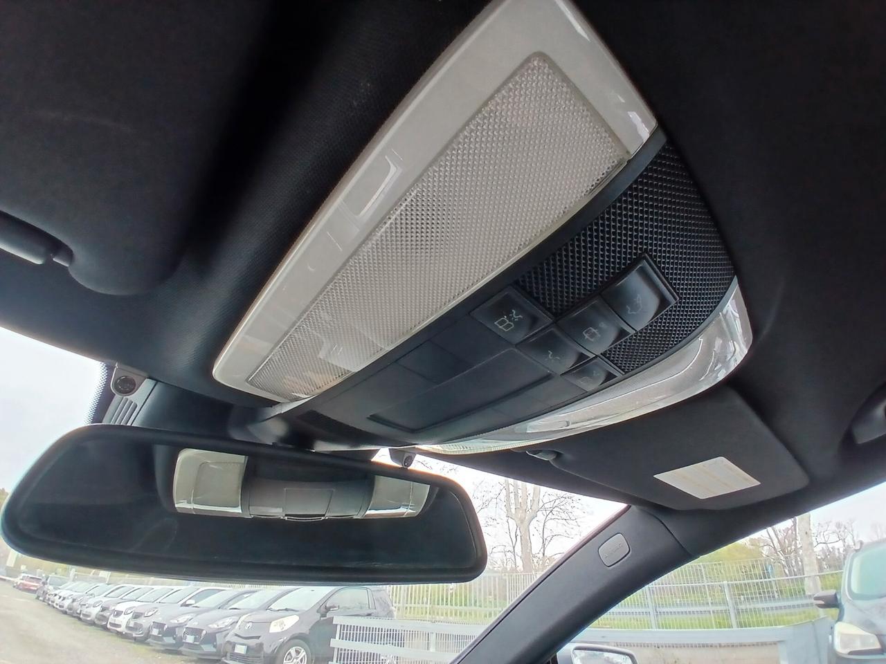 Mercedes-benz E 220 CDI Coupé BlueEFFICIENCY