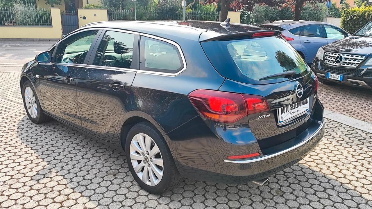 Opel Astra 2.0 CDTI 165CV Sports Tourer aut