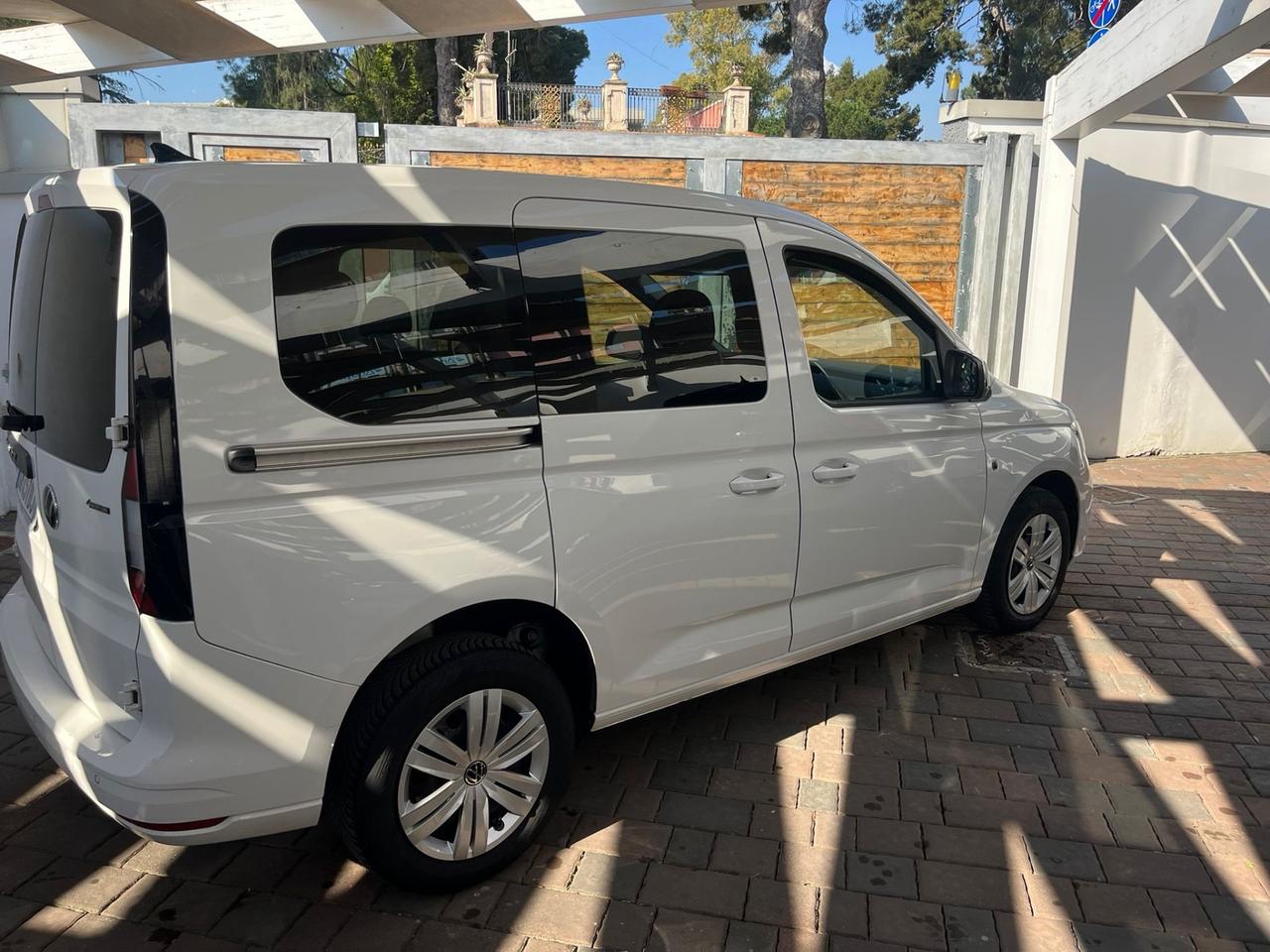 Volkswagen Caddy 2.0 TDI 122 CV 4Motion Life Maxi