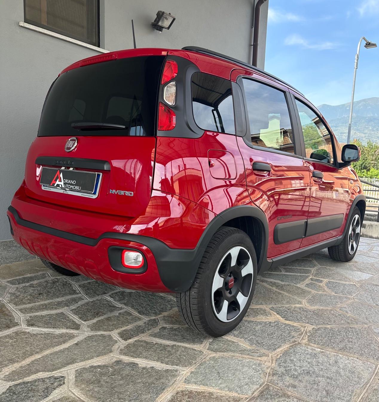 Fiat Panda Cross Panda 1.0 firefly hybrid Cross s&s 70cv 5p.ti