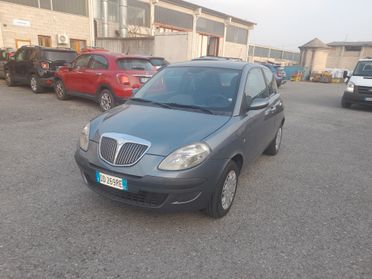 Lancia Ypsilon 1.2 Argento