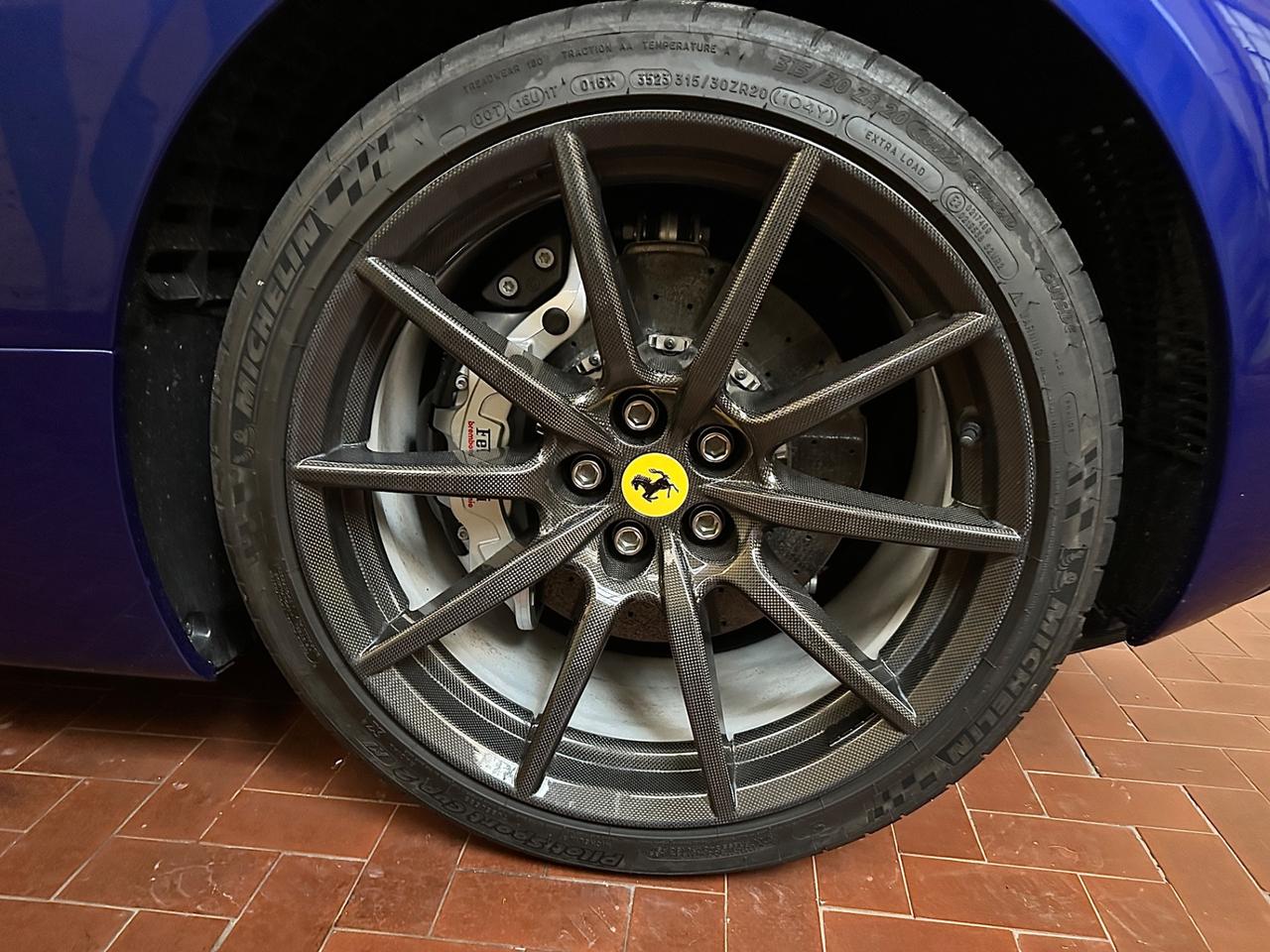 Ferrari SF90 Spider - Pacc. FIORANO LIMITED CARBON EDITION IVA 22%