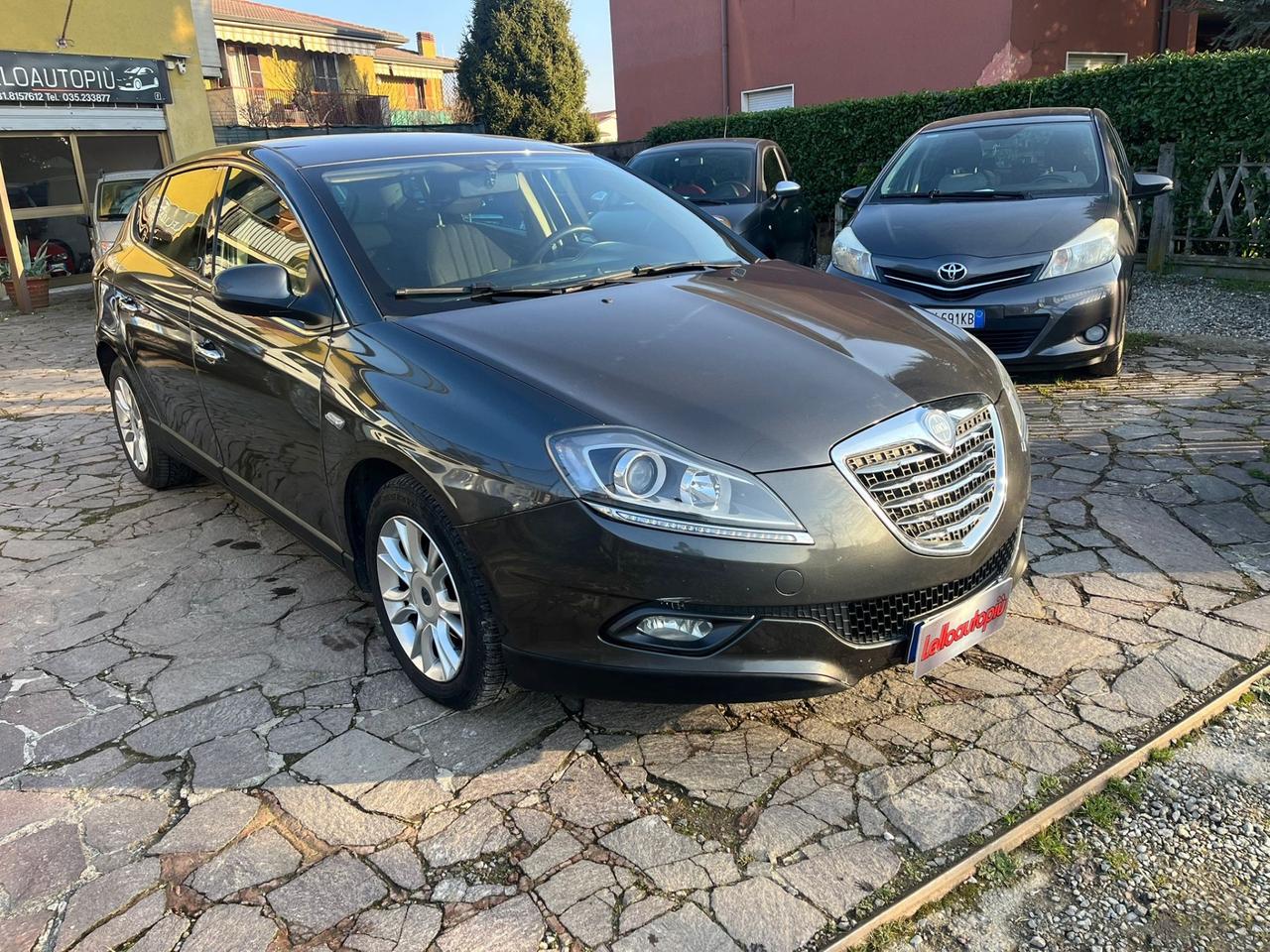 Lancia Delta 1.4 T-Jet 120 CV Silver