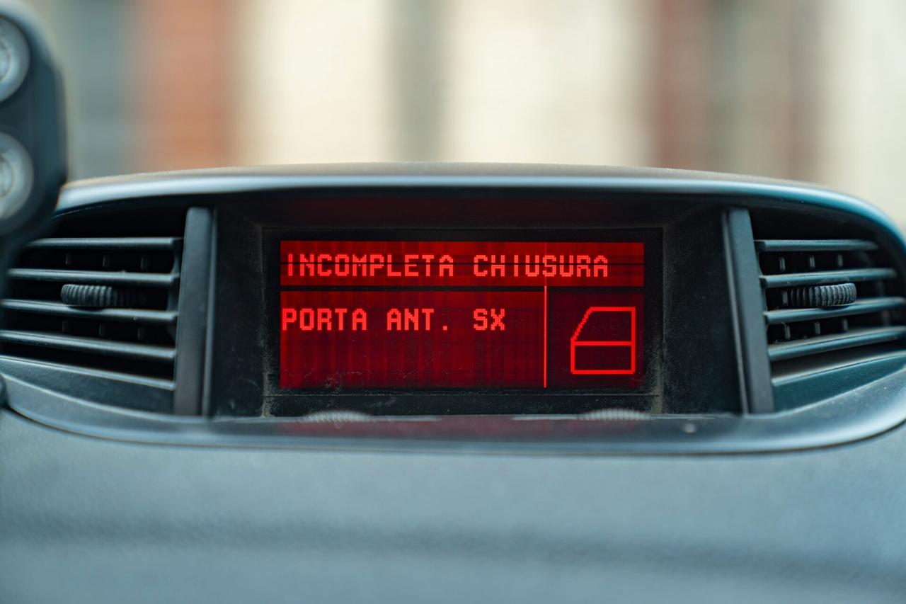 Alfa Romeo 156 GTA SPORTWAGON - ALF00236