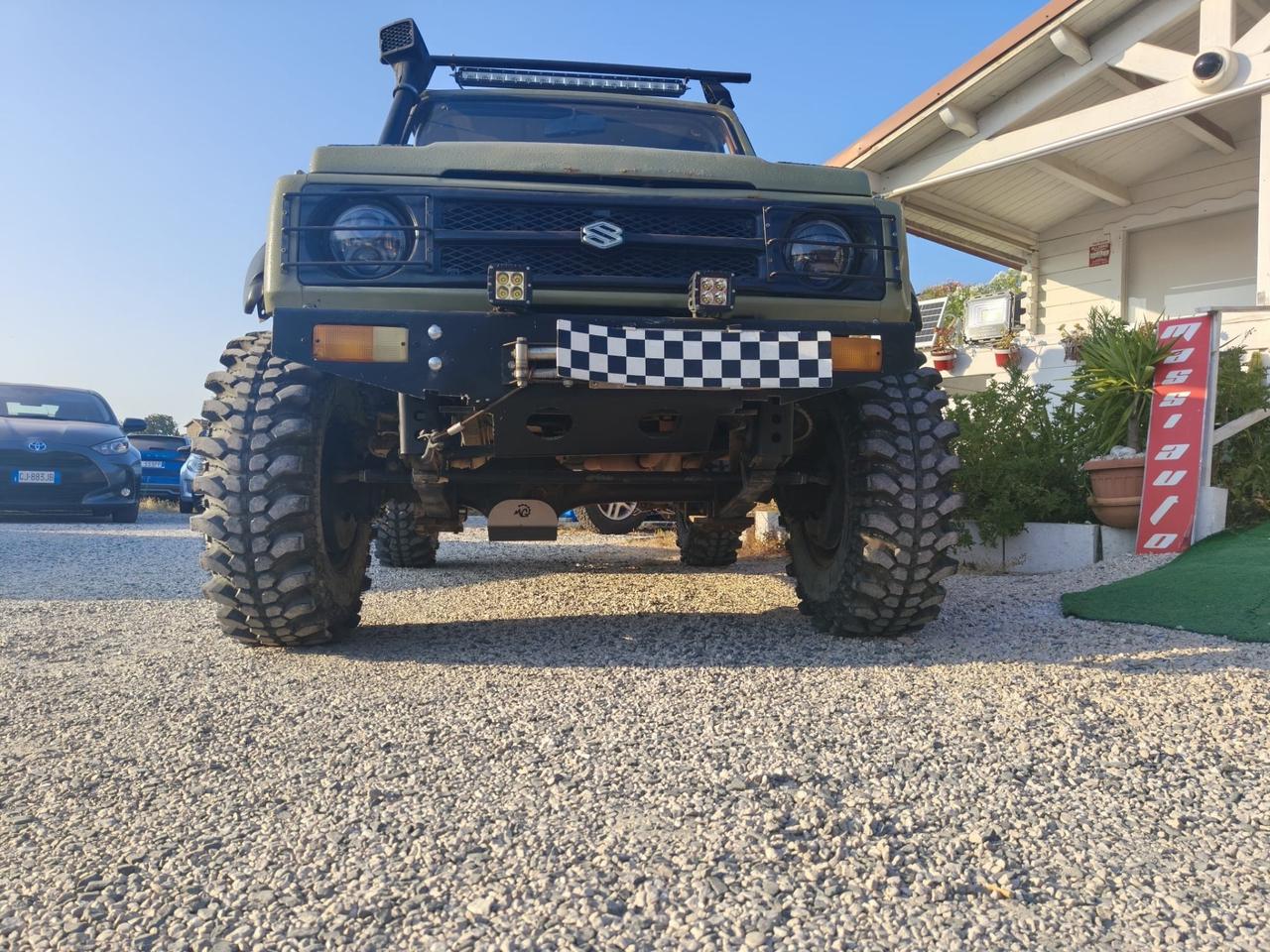 Suzuki Santana Samurai sj 413
