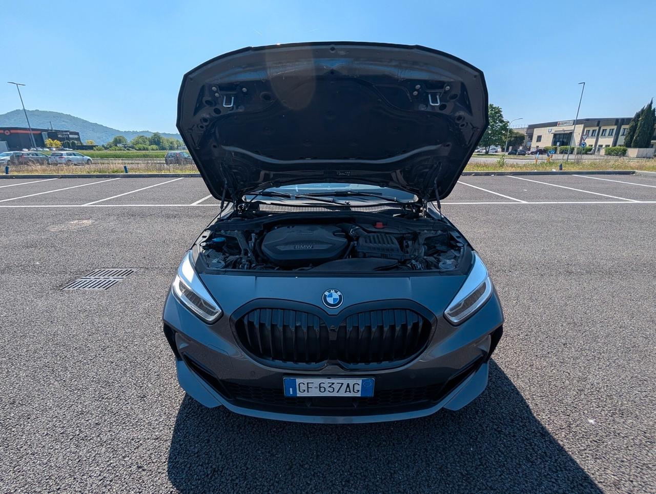 Bmw 116 116d 5p. Msport