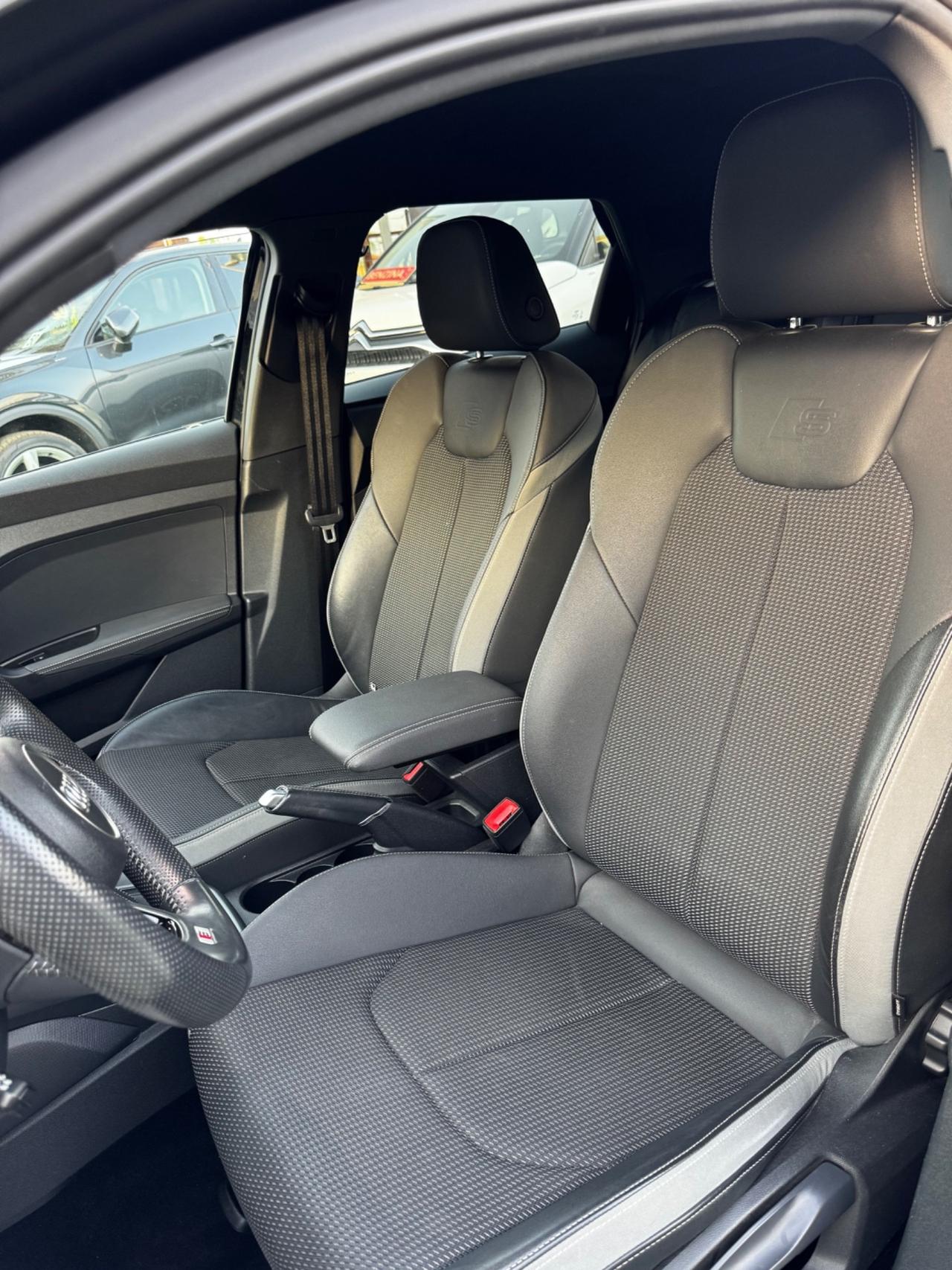 Audi A1 SPB 30 TFSI S tronic line edition
