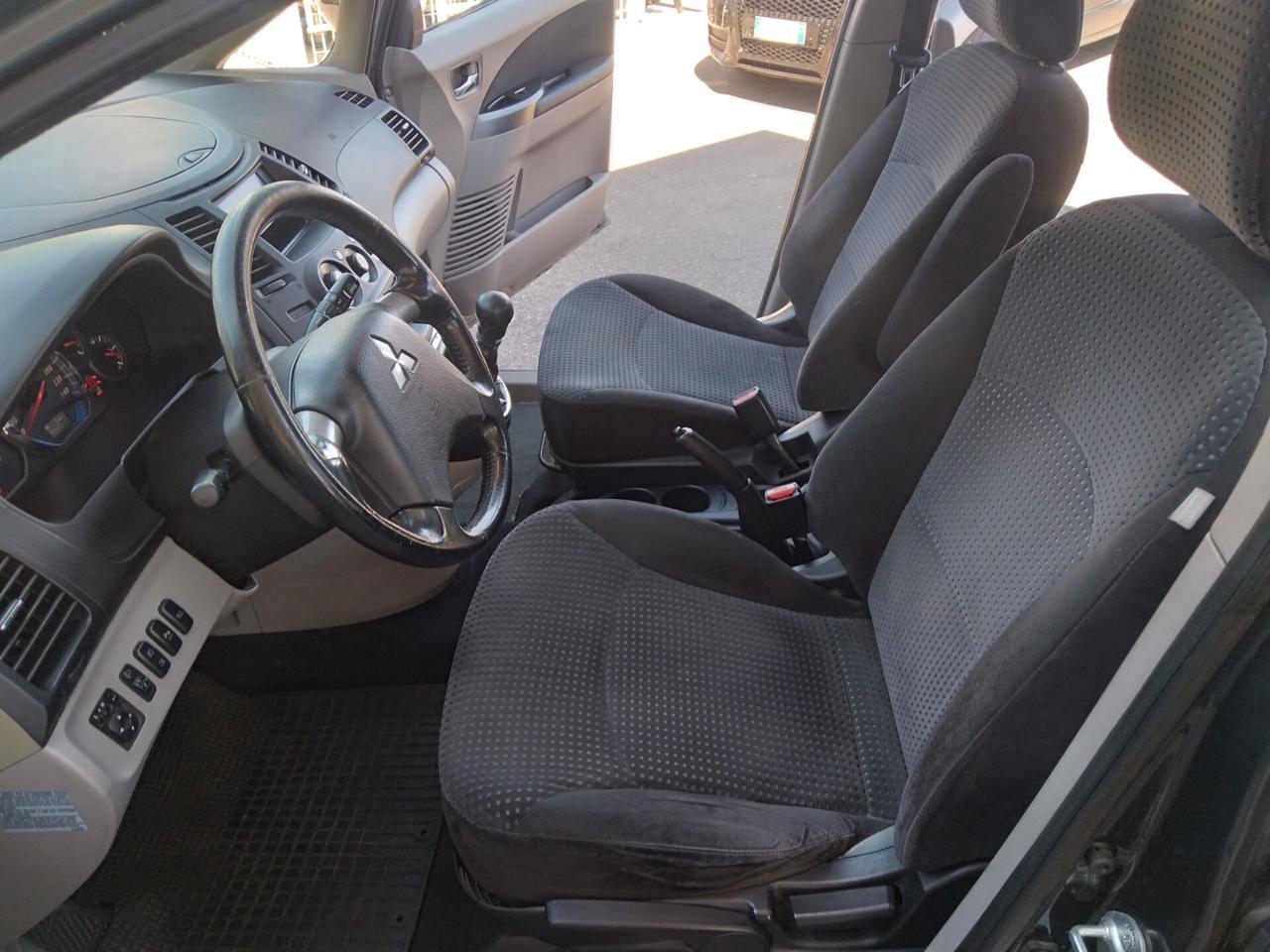 Mitsubishi Grandis 2.0 tdi 140cv 7 posti motore WOLKSWAGEN