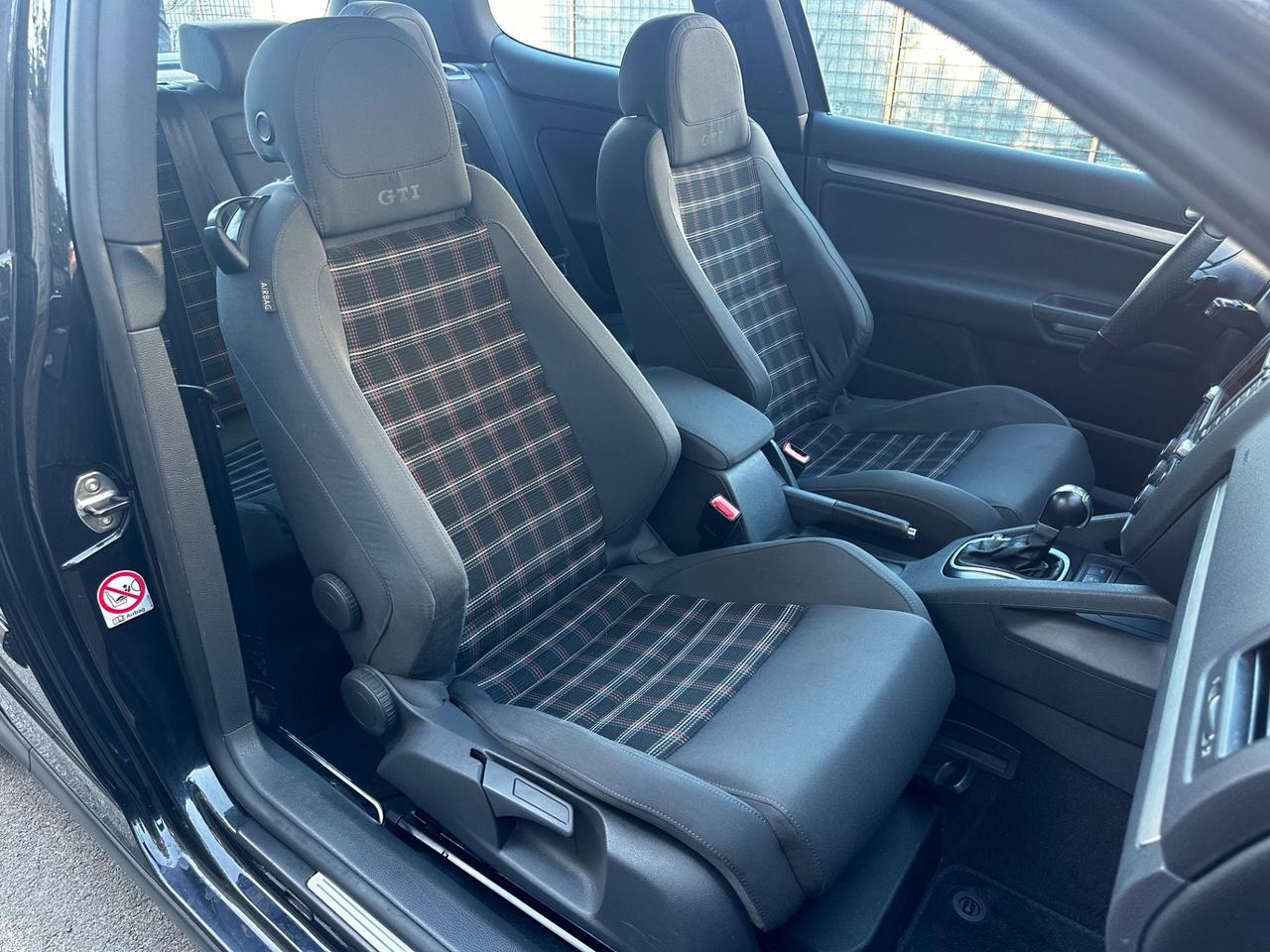 Golf GTI 2.0 16V TFSI 200cv DSG 3p. 2005