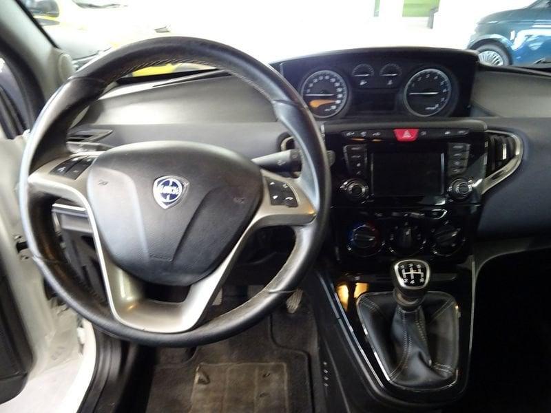 Lancia Ypsilon Ypsilon 1.2 69 CV 5 porte Mya