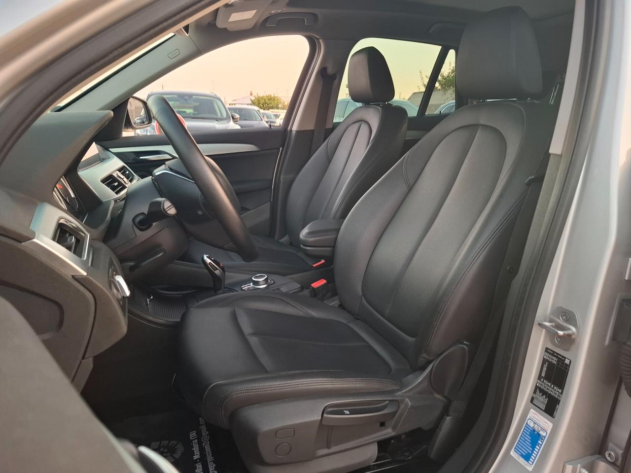 Bmw X1-20d- xLine TETTO*PELLE*LED