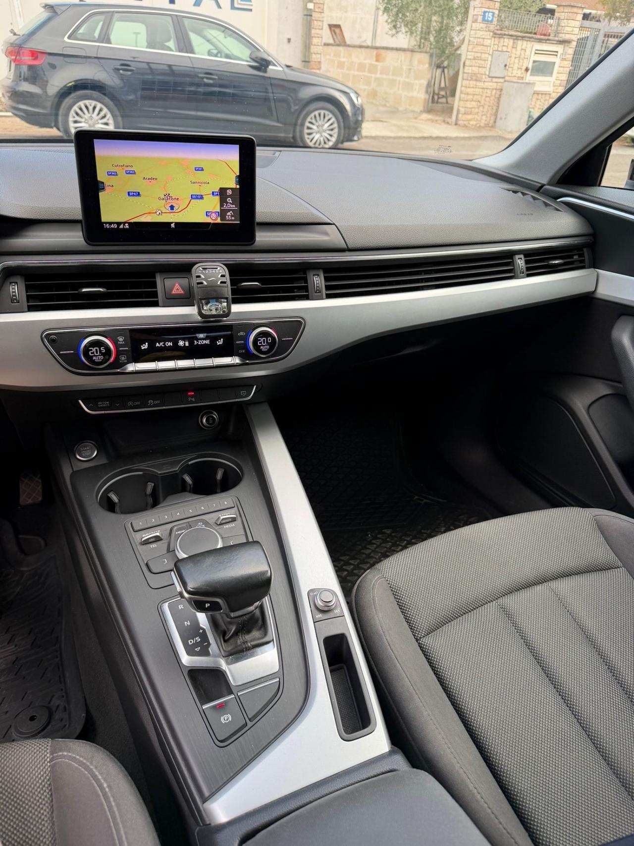 Audi A4 2.0 TDI 150 CV ultra S tronic Sport-2017