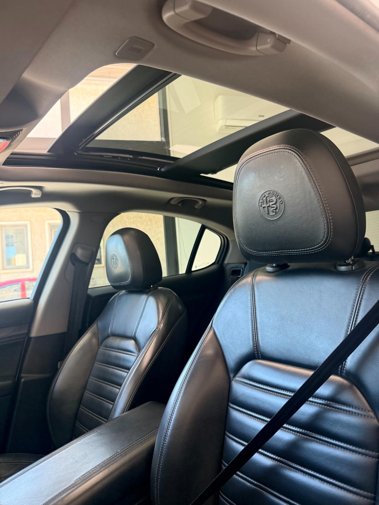 Alfa Romeo Stelvio 2.2 t Super Q4 210cv auto TETTO APRIBILE,TELECAMERA,SEDILI RISCALDABILI,NAVI,ANDROID AUTO,BLOCK SHAF