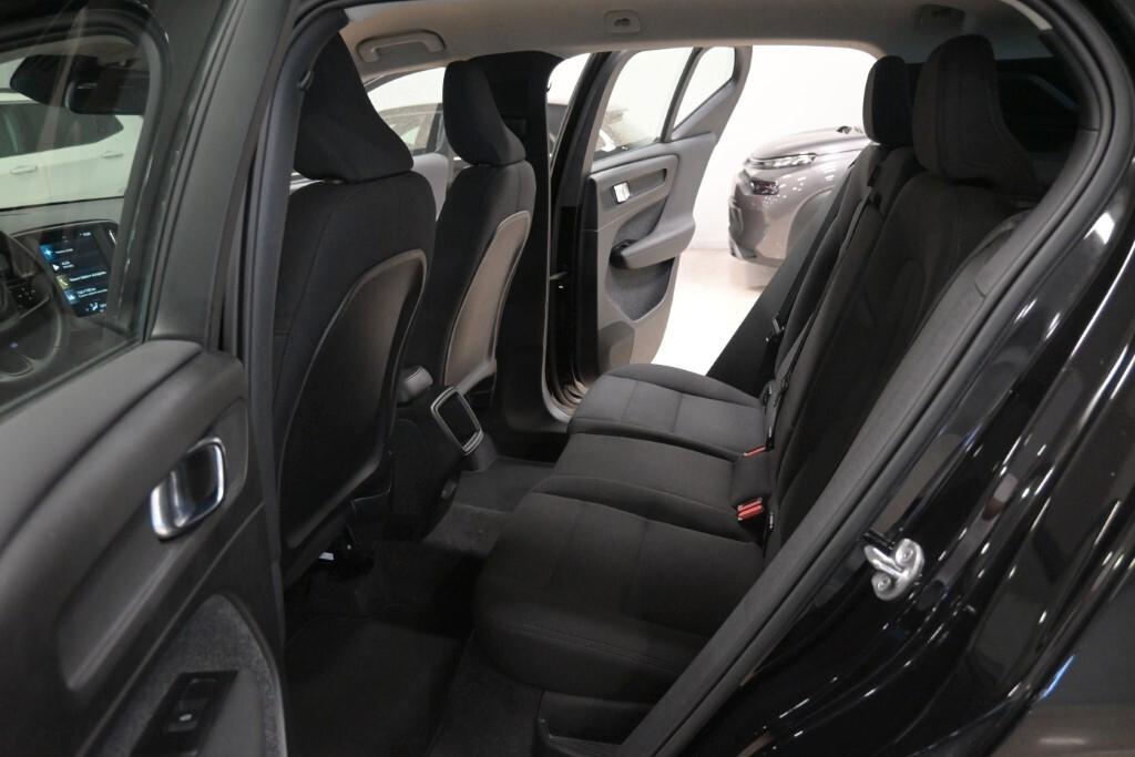 Volvo XC40 T2 Momentum Core
