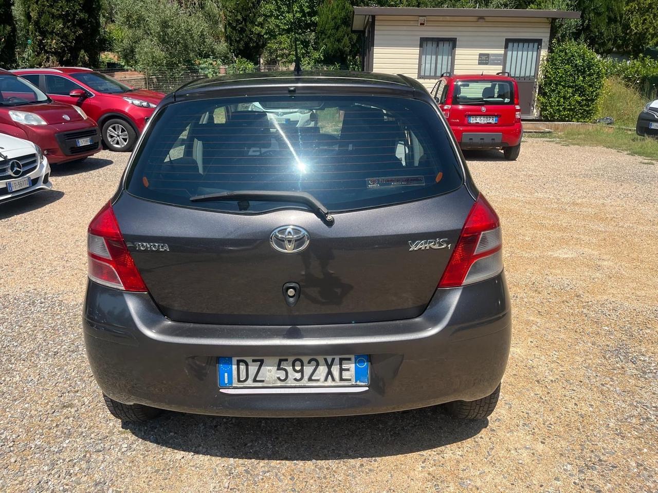 Toyota Yaris 1.0 5 porte Now Eco