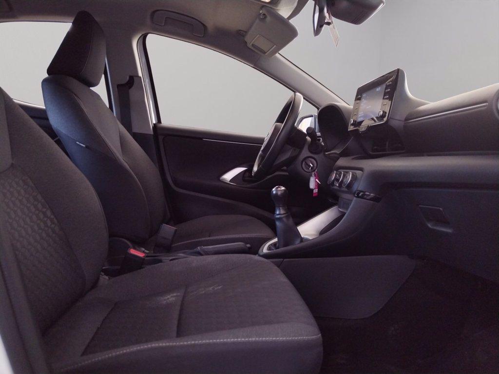 TOYOTA Yaris 1.0 active del 2023