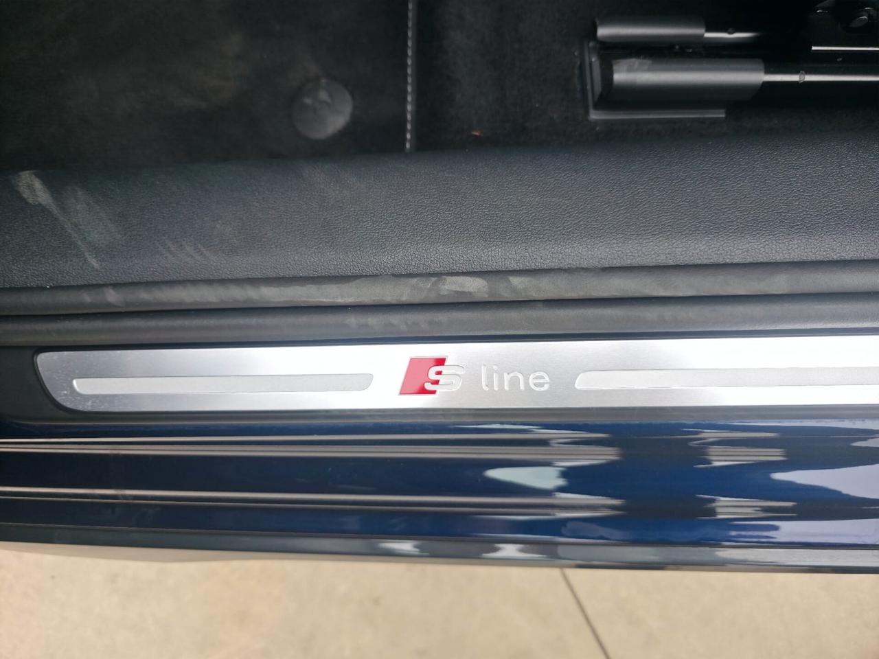 Audi A1 allstreet 30 TFSI S tronic Identity Contrast S.Line