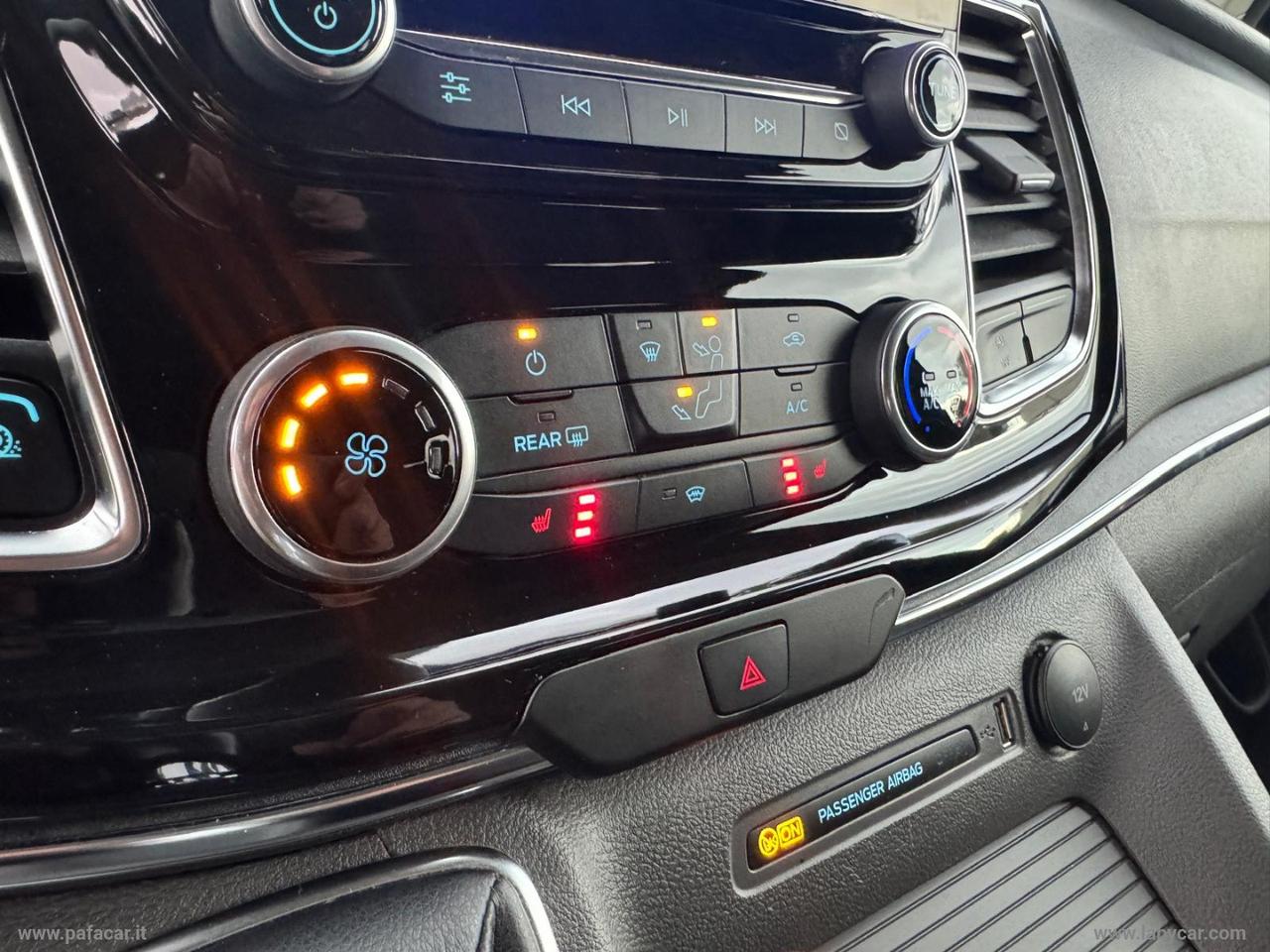 Tou.Cust. 320 2.0 EcoB 130 MHEV PC Tit.